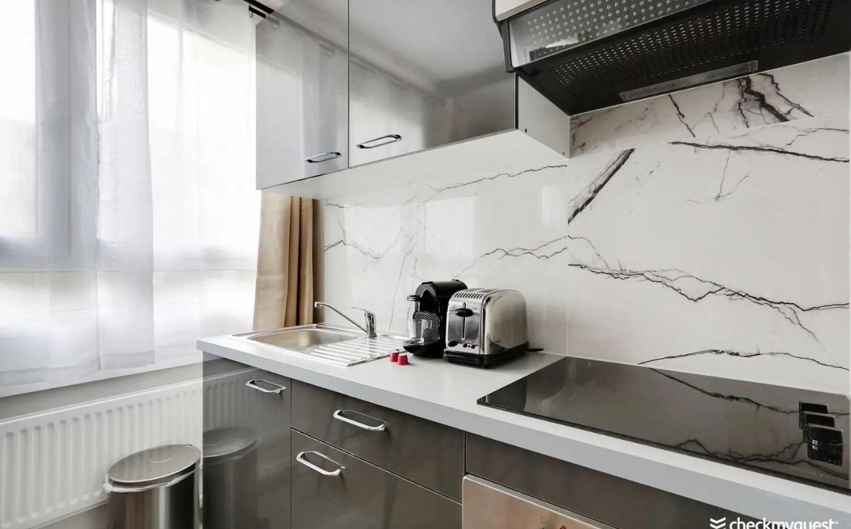Cozy - 2br 6p - Grenelle 아파트
